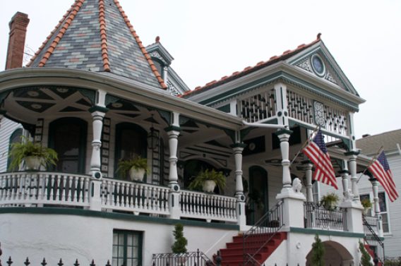 https://celebrationtoursnola.com/wp-content/uploads/2015/12/DSC_1708-568x377.jpg